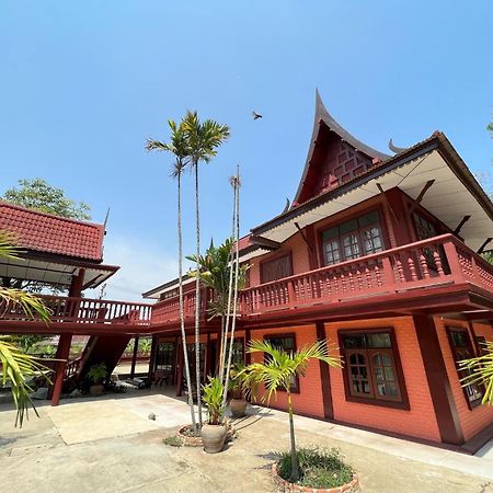 บ้านไทยไออุ่น Ayutthaya Extérieur photo