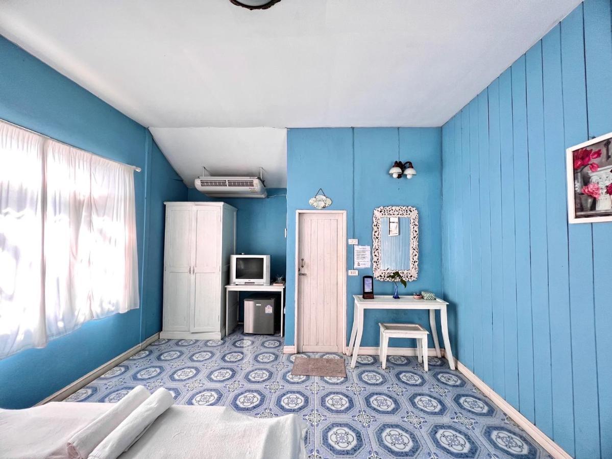 บ้านไทยไออุ่น Ayutthaya Extérieur photo