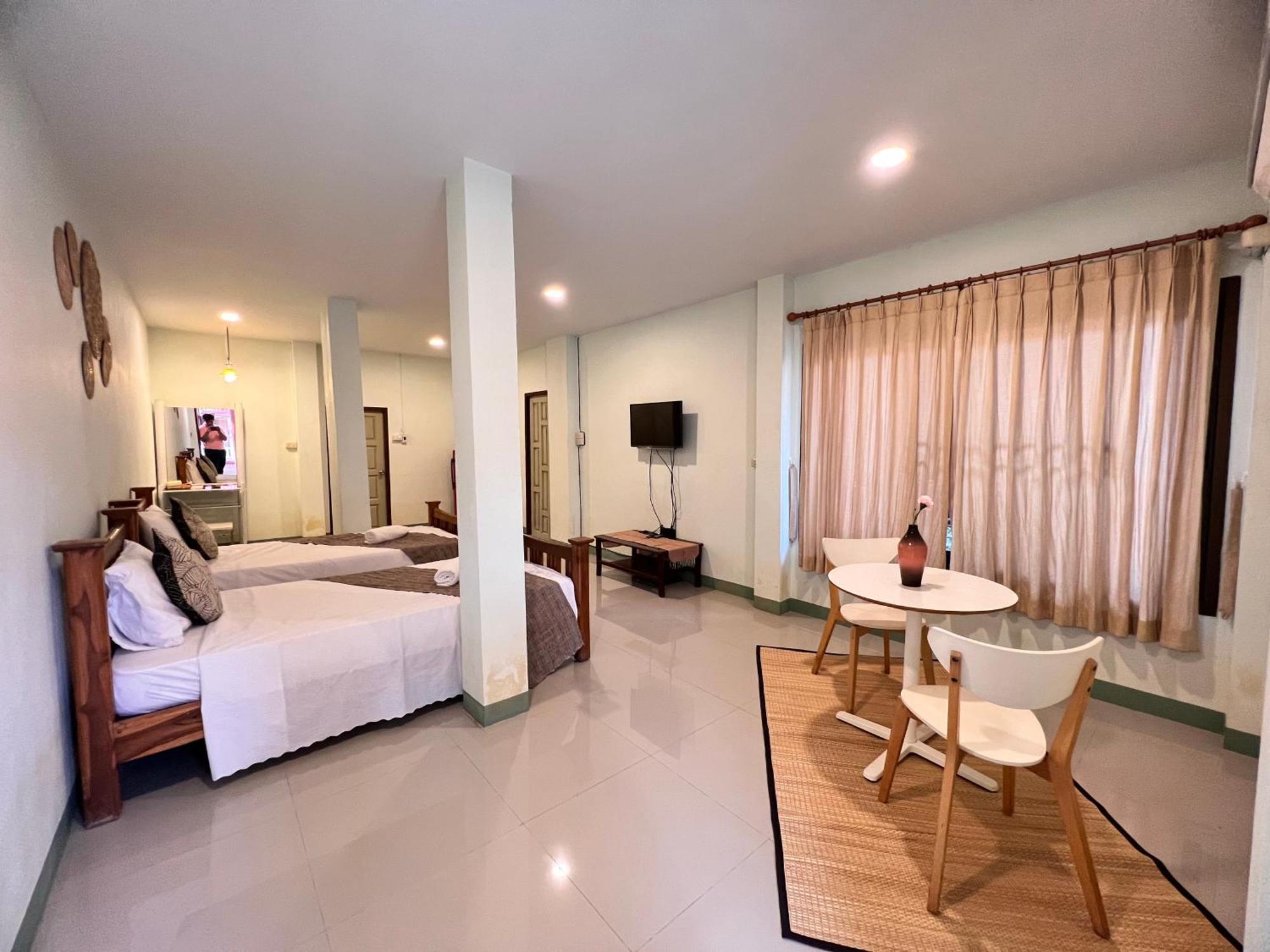 บ้านไทยไออุ่น Ayutthaya Extérieur photo